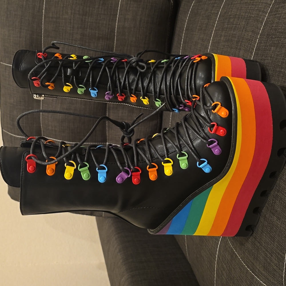 Dolls Kill Club Exx Rainbow Platform Boots